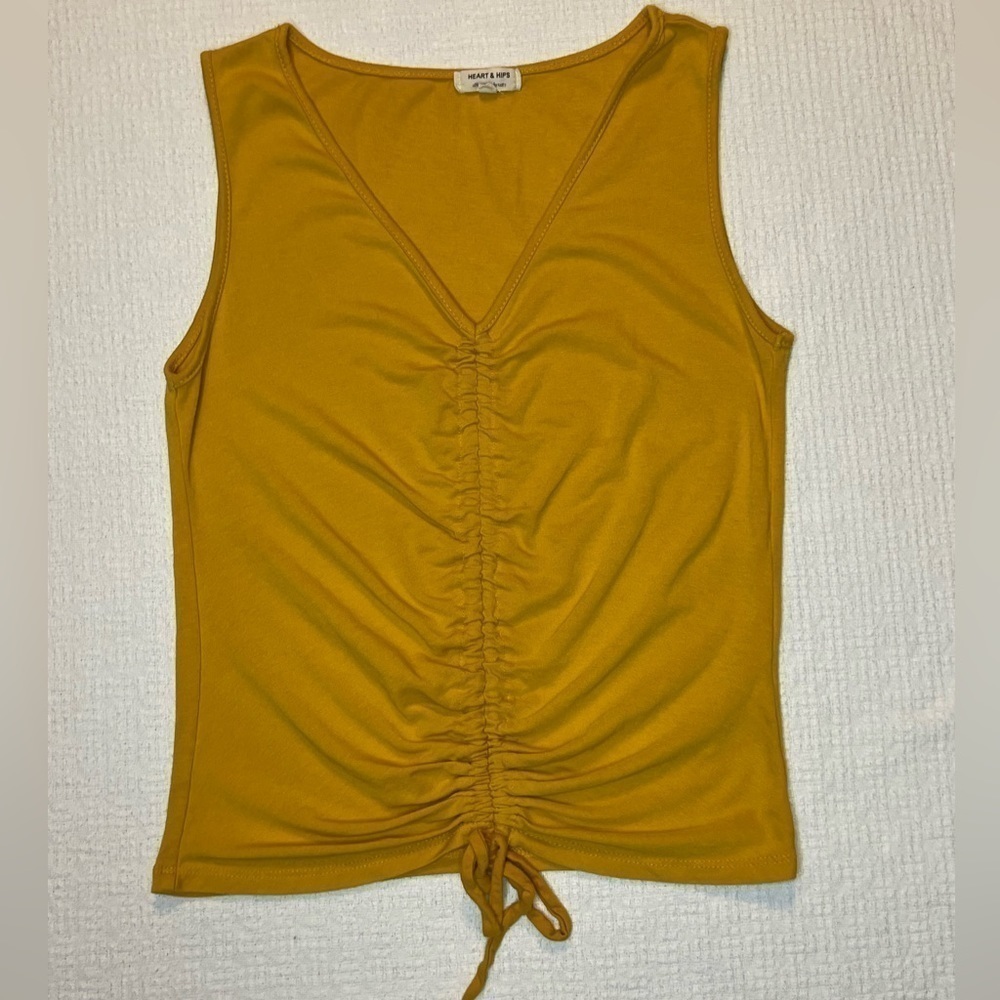 Heart & Hips Ruched V-Neck Tank M in Yellow Gold w/ Adjustable Tie Detail